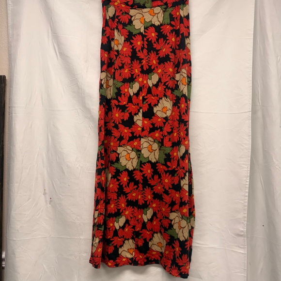 Vintage 70’s Women's handmade Red Black Floral wool knit Maxi Skirt - Picture 2 of 10